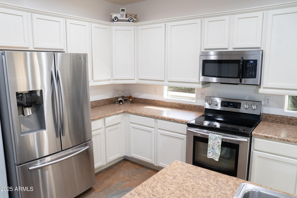 16062 W Tohono Drive - Photo 13