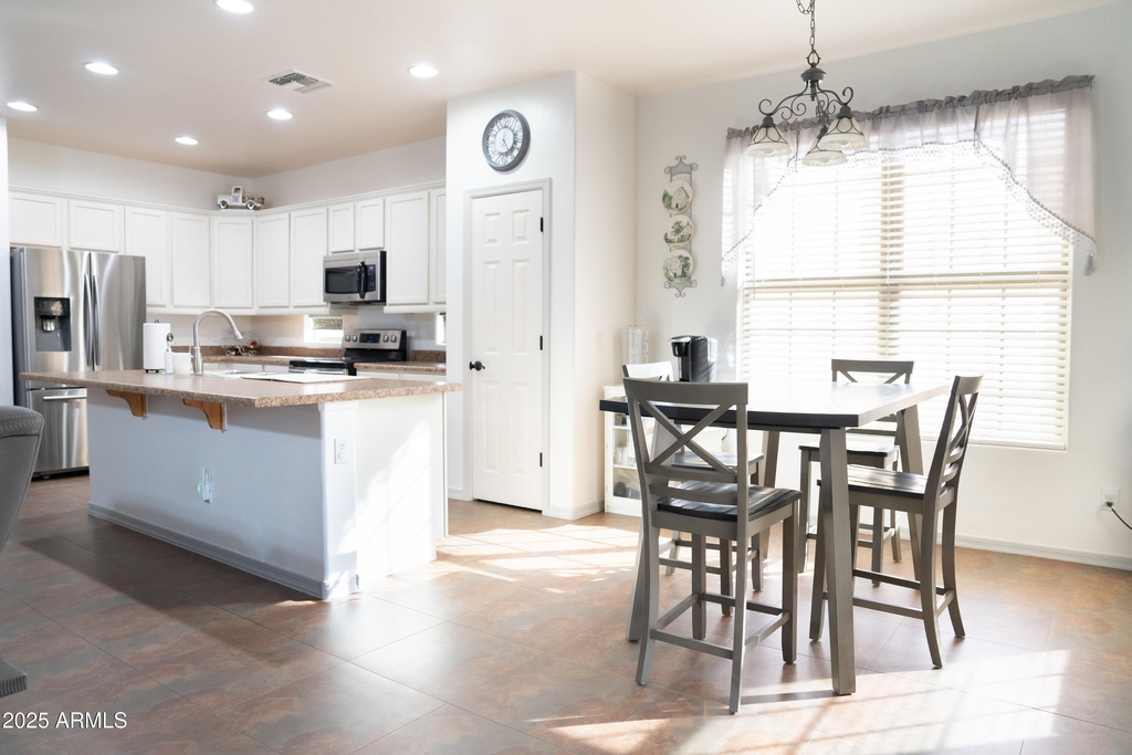 16062 W Tohono Drive - Photo 6