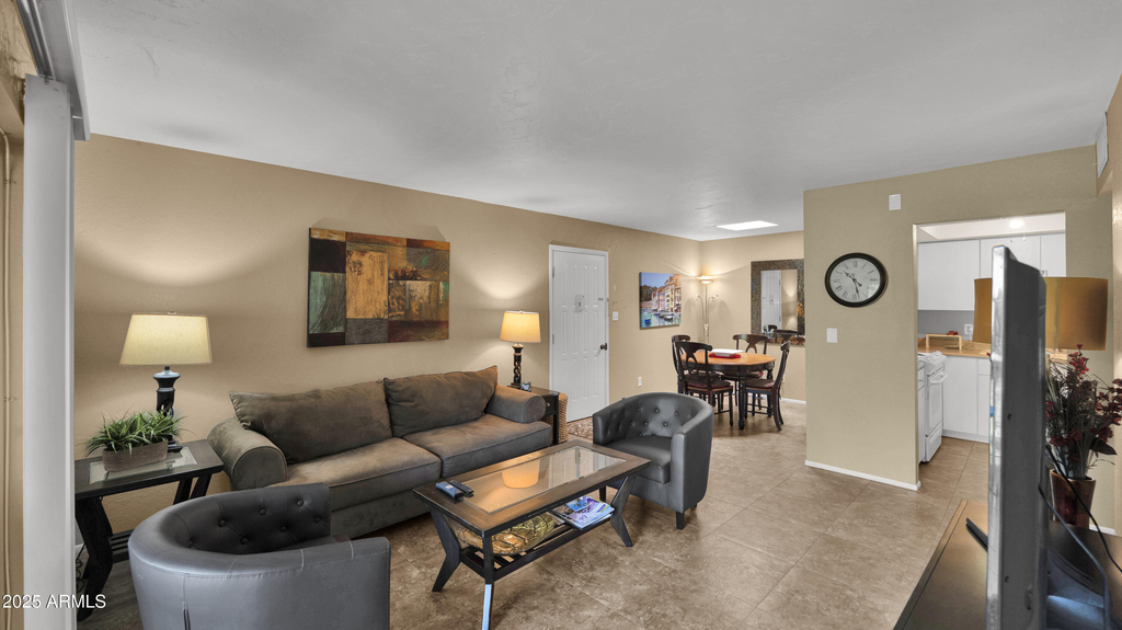 8649 E Royal Palm Road - Photo 7
