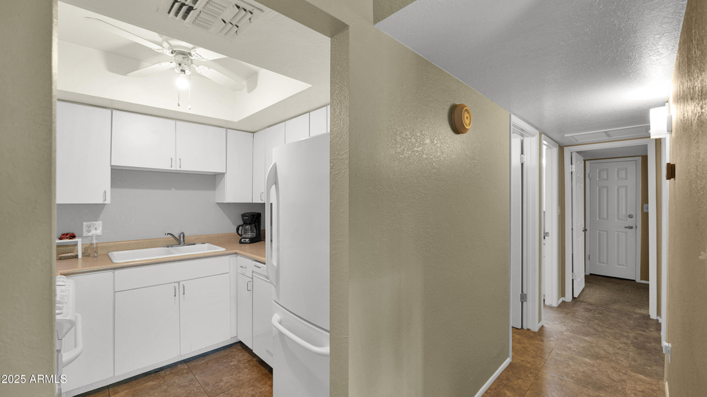 8649 E Royal Palm Road - Photo 12