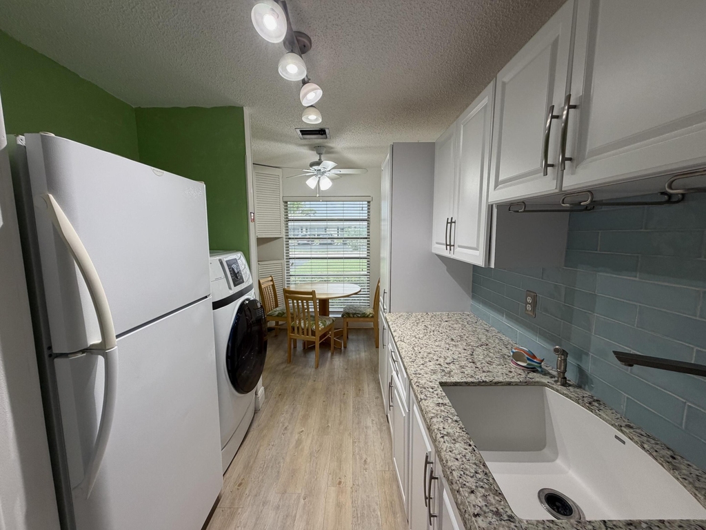 2520 Pansey Lane - Photo 8