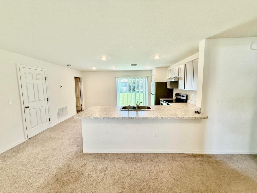 149 Sw Becker Road - Photo 3