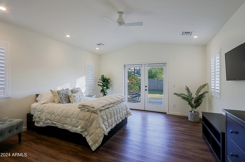 4645 E Windsor Avenue - Photo 14