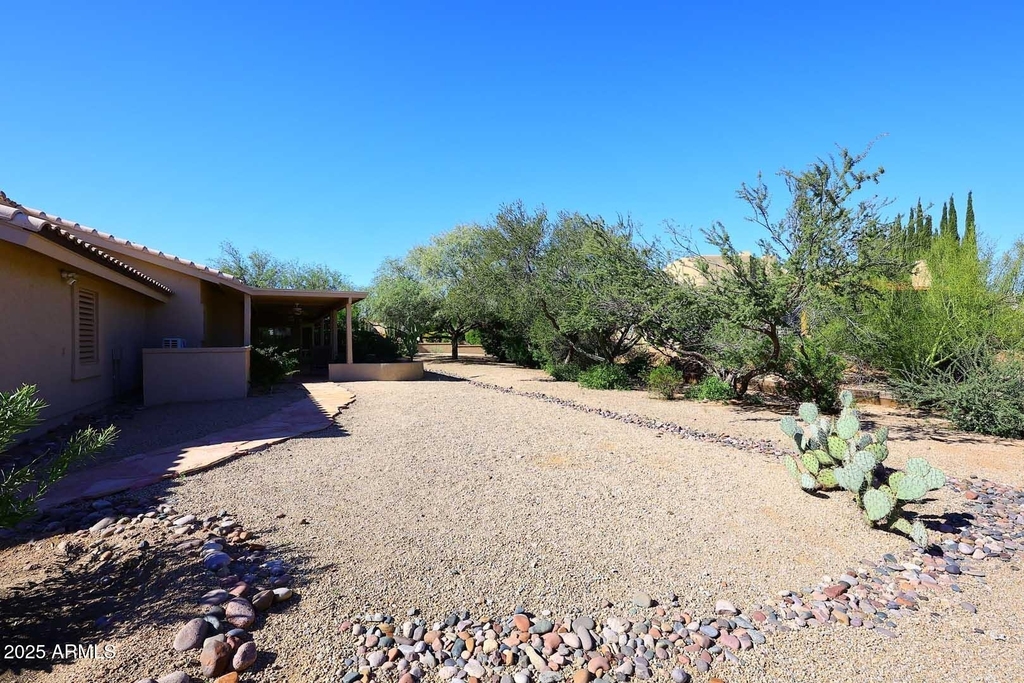 18510 E Leather Lane - Photo 35