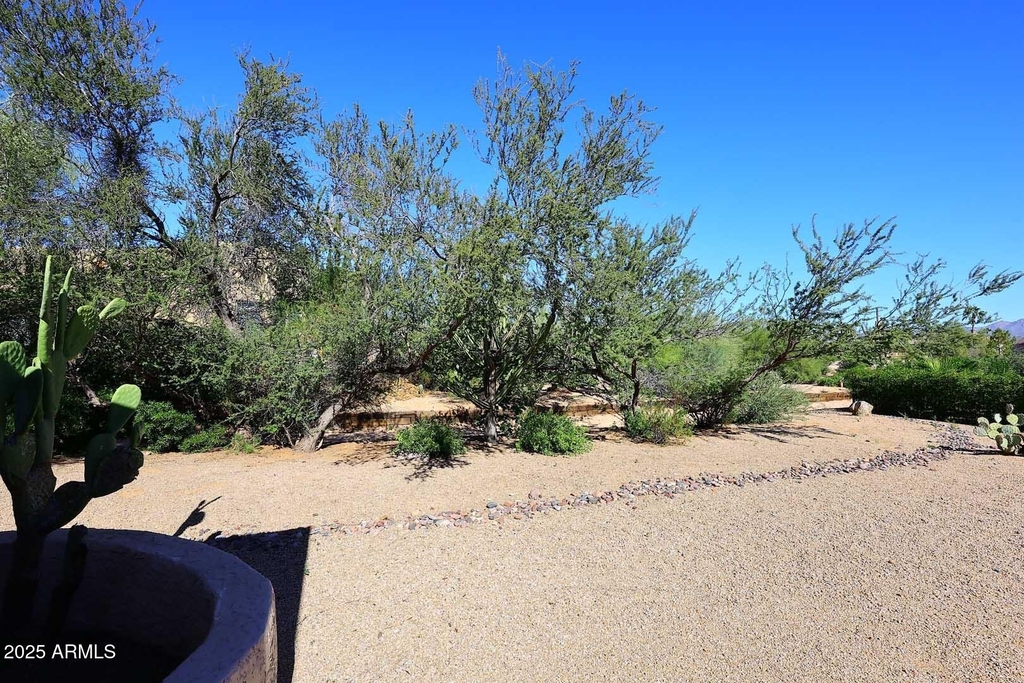 18510 E Leather Lane - Photo 36