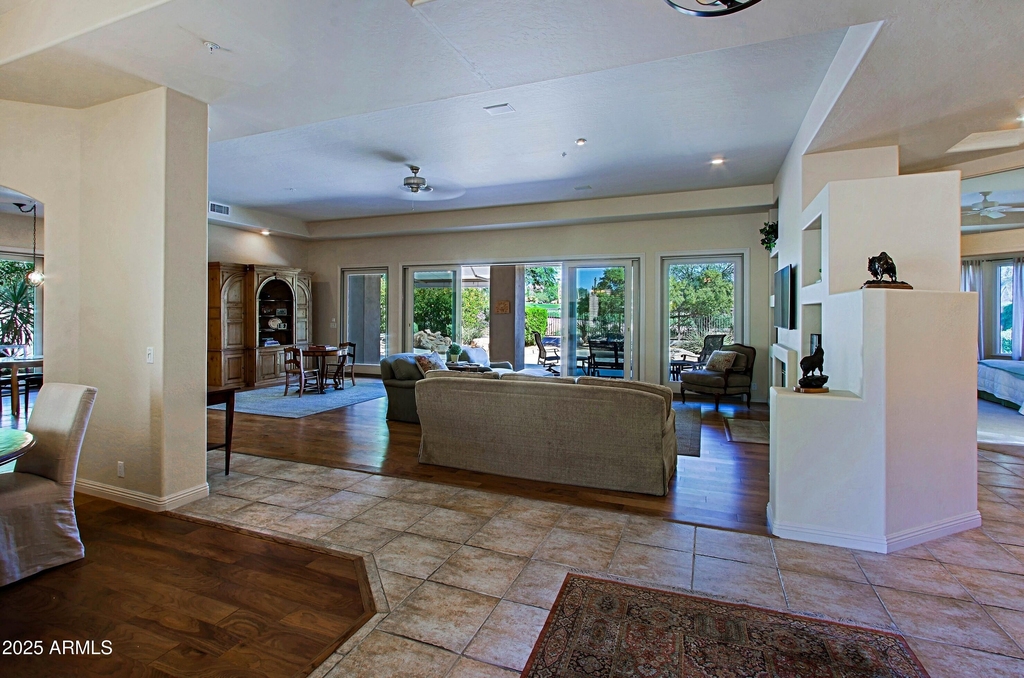34061 N 67th Street - Photo 3