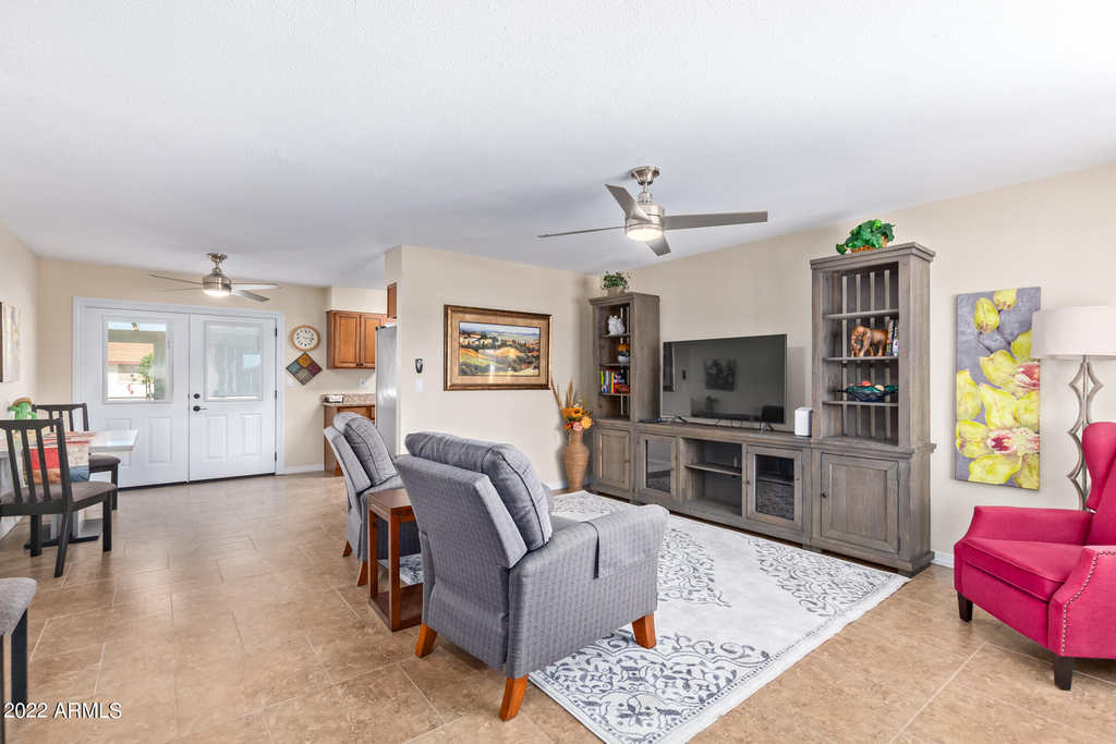 10831 W Tropicana Circle - Photo 1