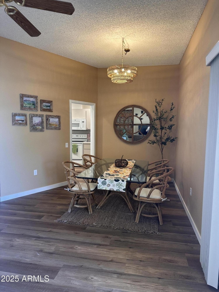 17247 N 106th Avenue - Photo 3