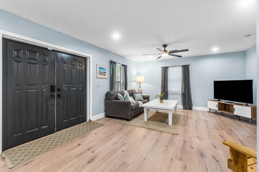 3303 Custer Avenue - Photo 17