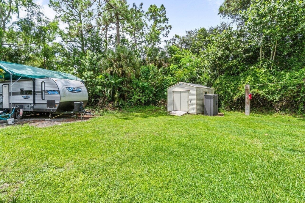 3303 Custer Avenue - Photo 26