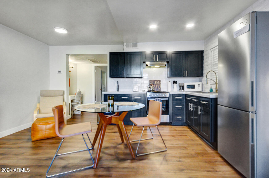 3737 E Turney Avenue - Photo 7