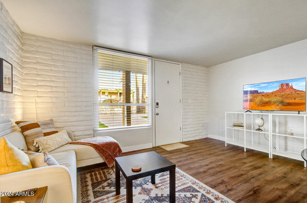 3737 E Turney Avenue - Photo 1