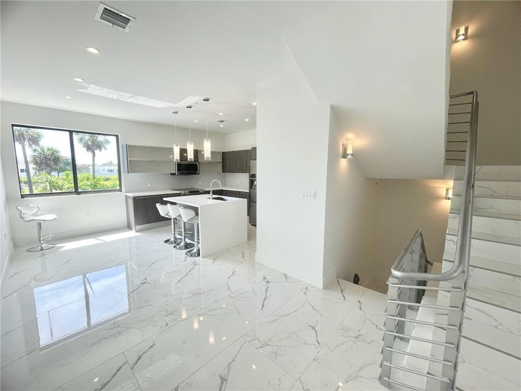 113 Se 1st Circle - Photo 4