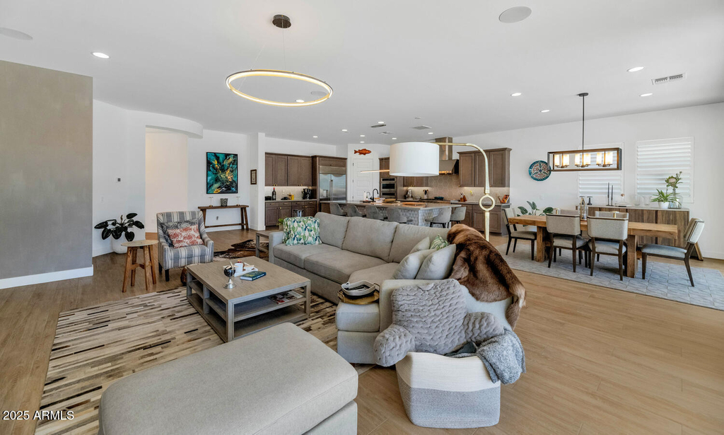 2041 E Fallen Leaf Lane - Photo 4