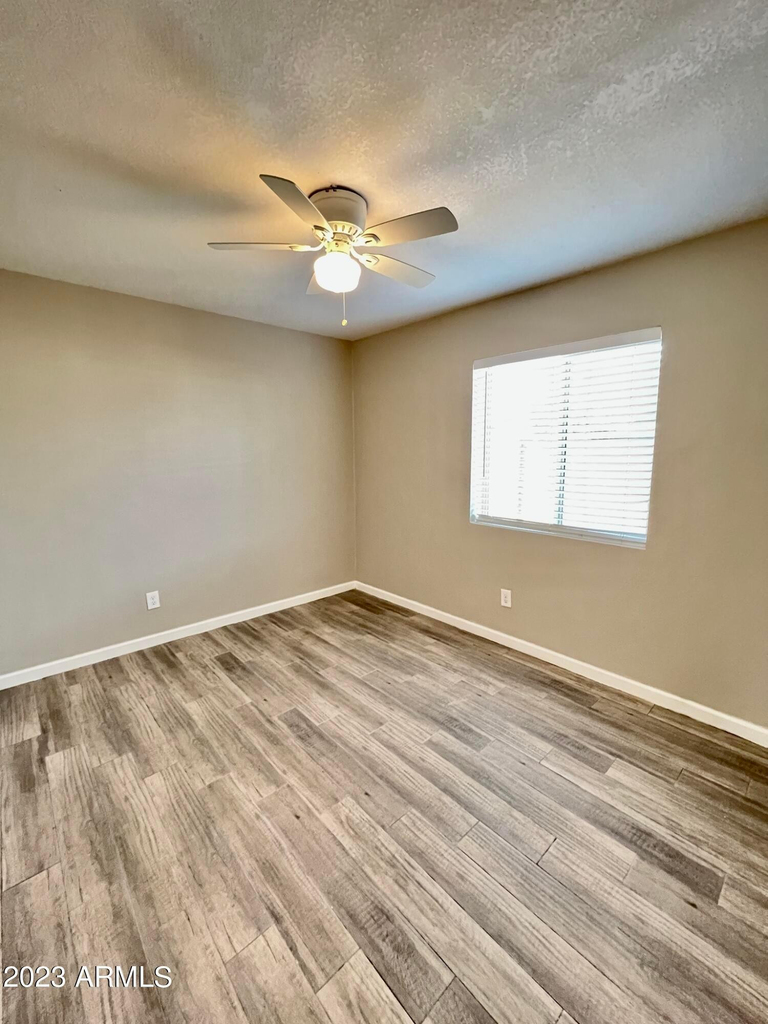 2457 E Pueblo Avenue - Photo 4
