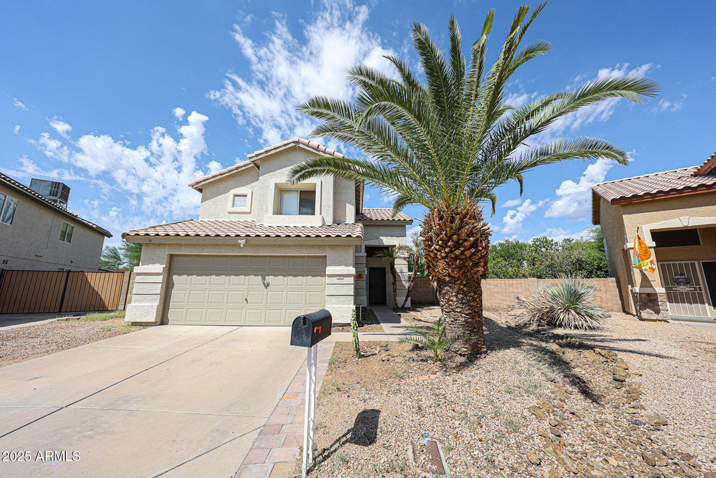3902 E Rosemonte Drive - Photo 1