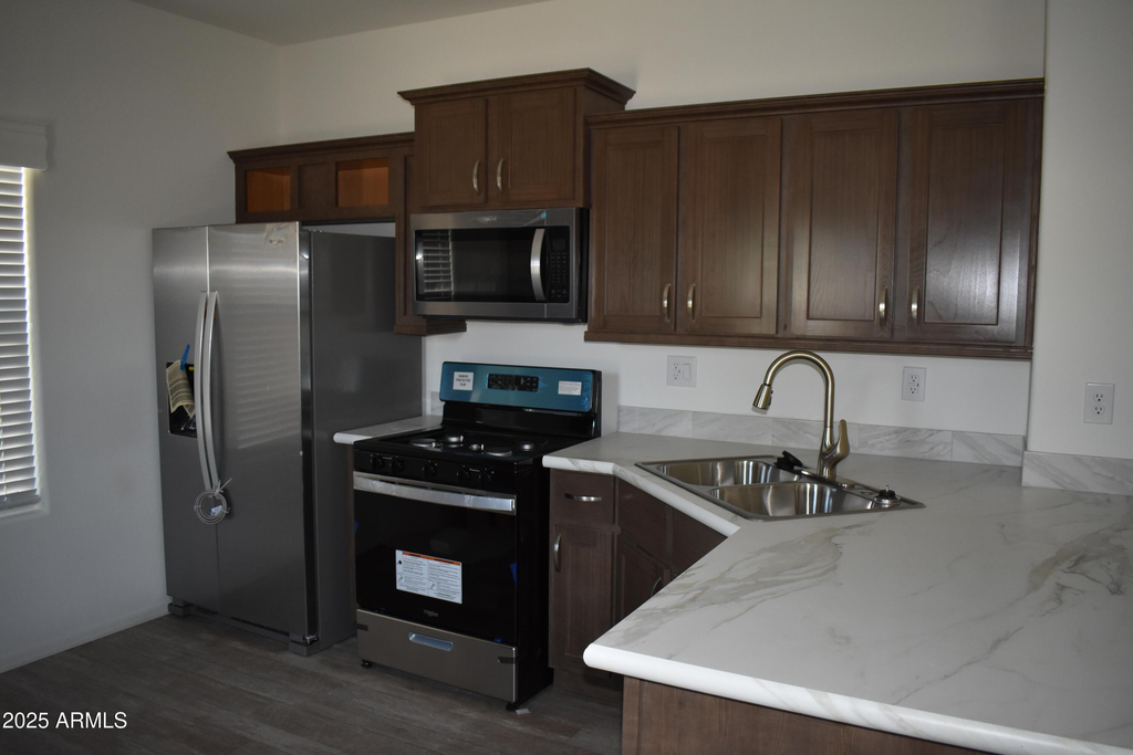 620 W Limberlost Drive - Photo 2