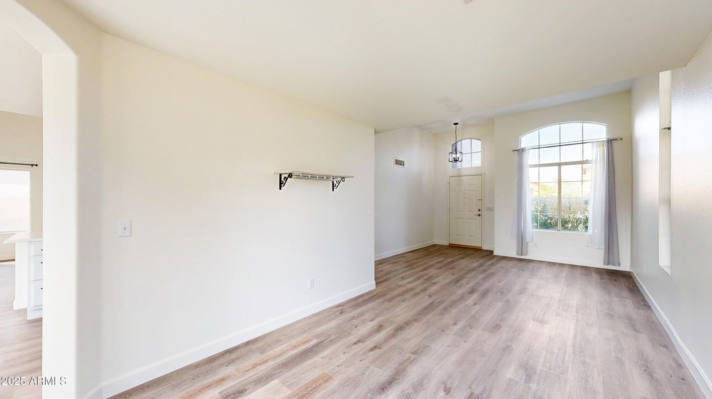 21927 N 74th Lane - Photo 6