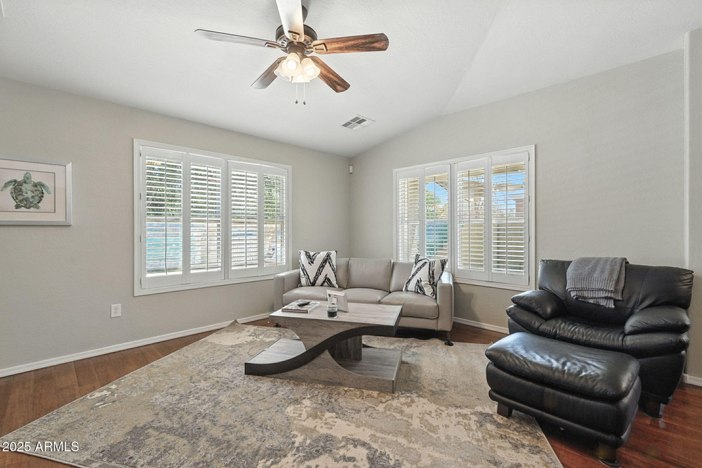 15927 N 171st Drive - Photo 3