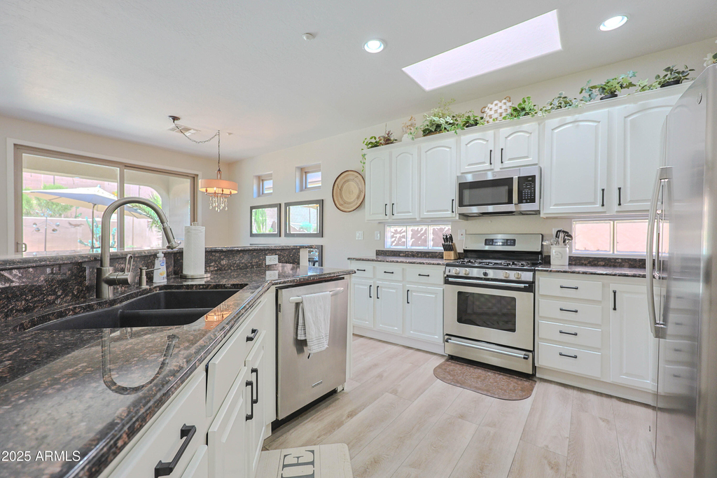 2462 W Turtle Hill Drive - Photo 1