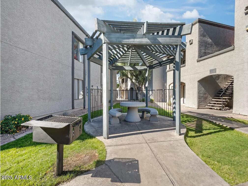 5750 N 59th Avenue - Photo 7