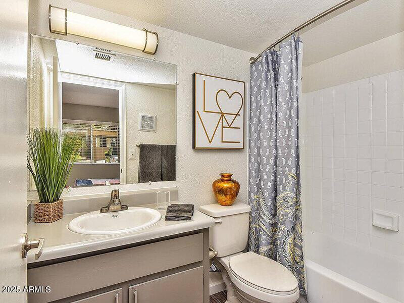 17805 N 40th Street - Photo 8