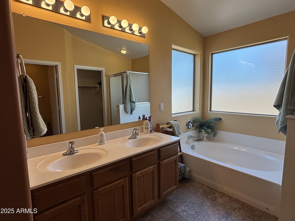 776 W Fairlane Court - Photo 15