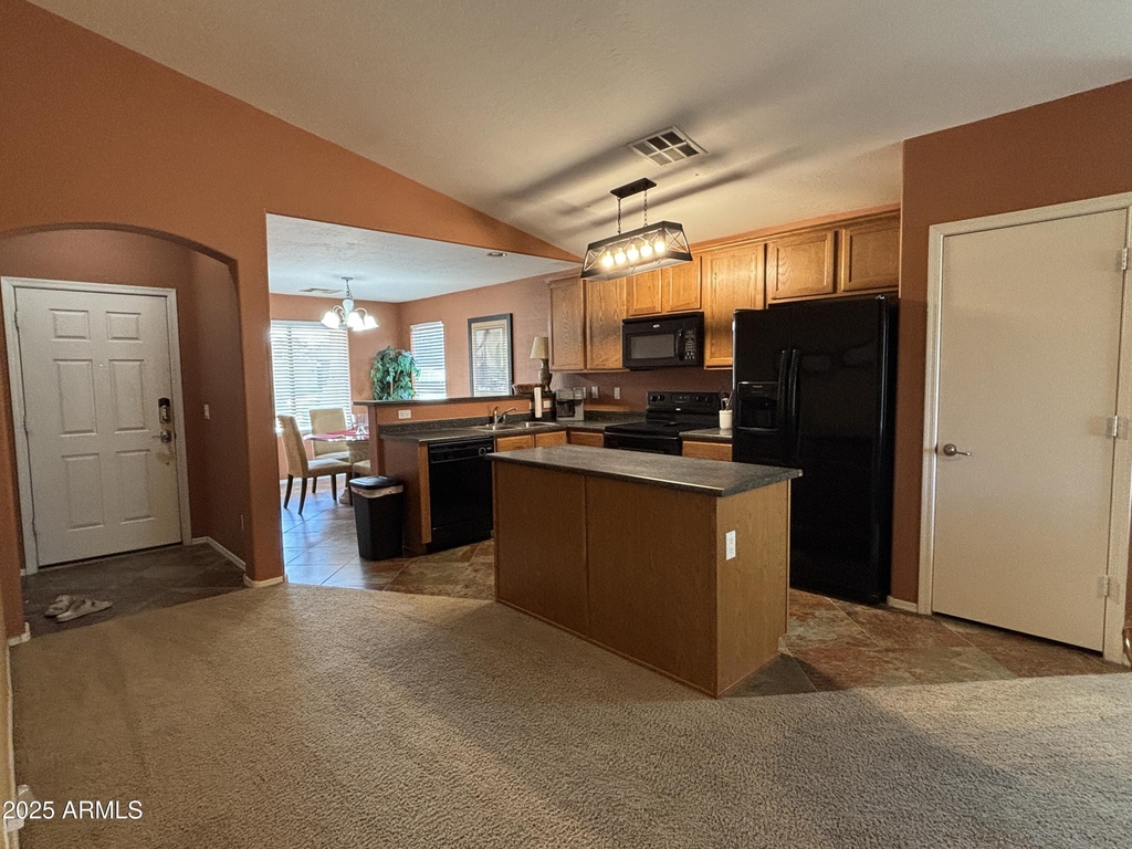 776 W Fairlane Court - Photo 2