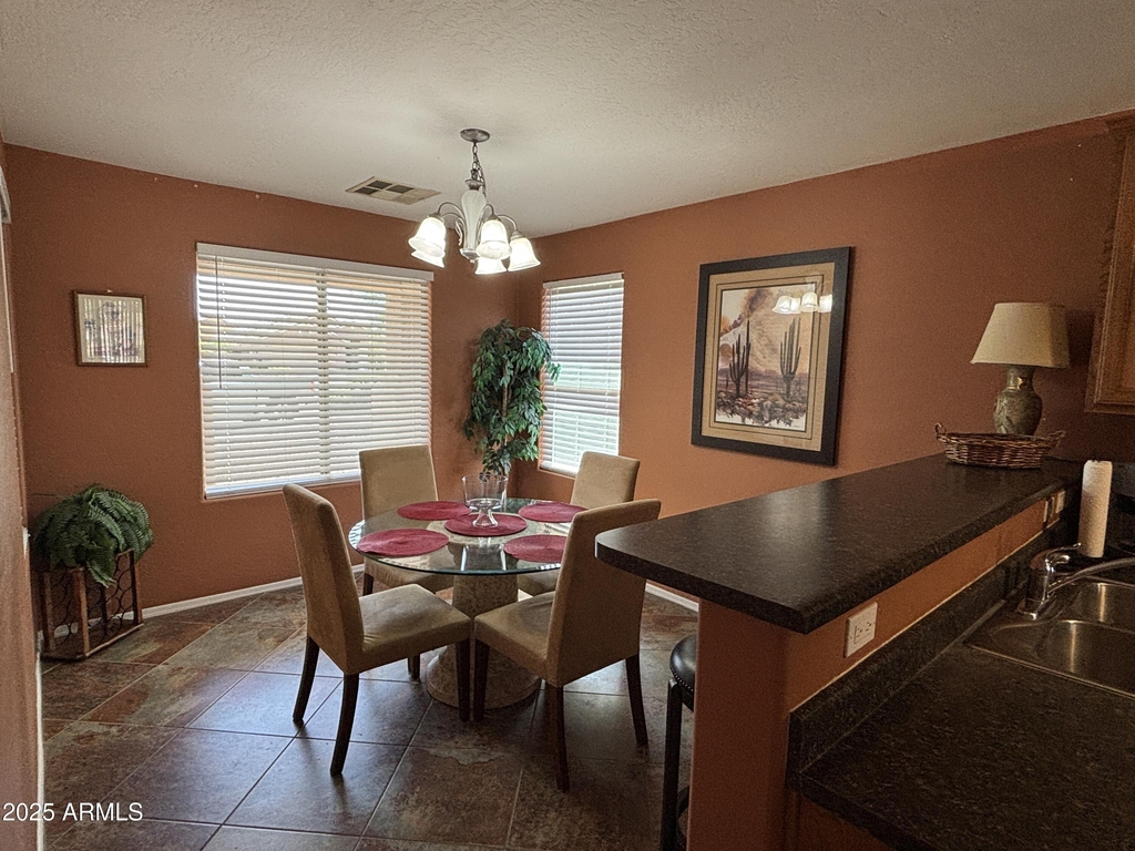 776 W Fairlane Court - Photo 9