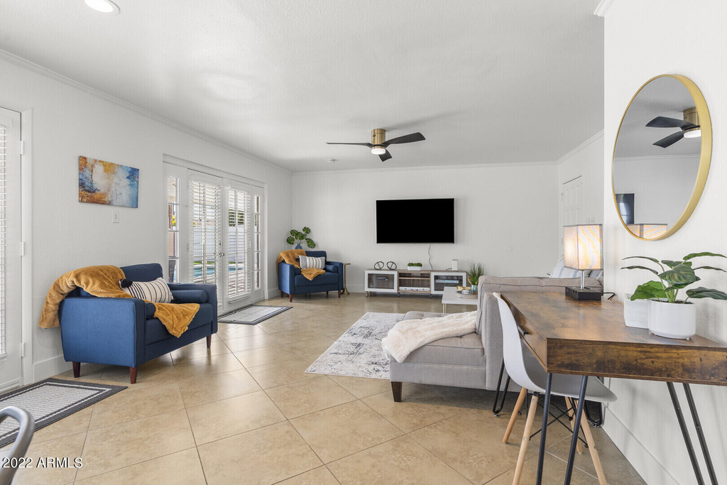 8315 E Devonshire Avenue - Photo 11
