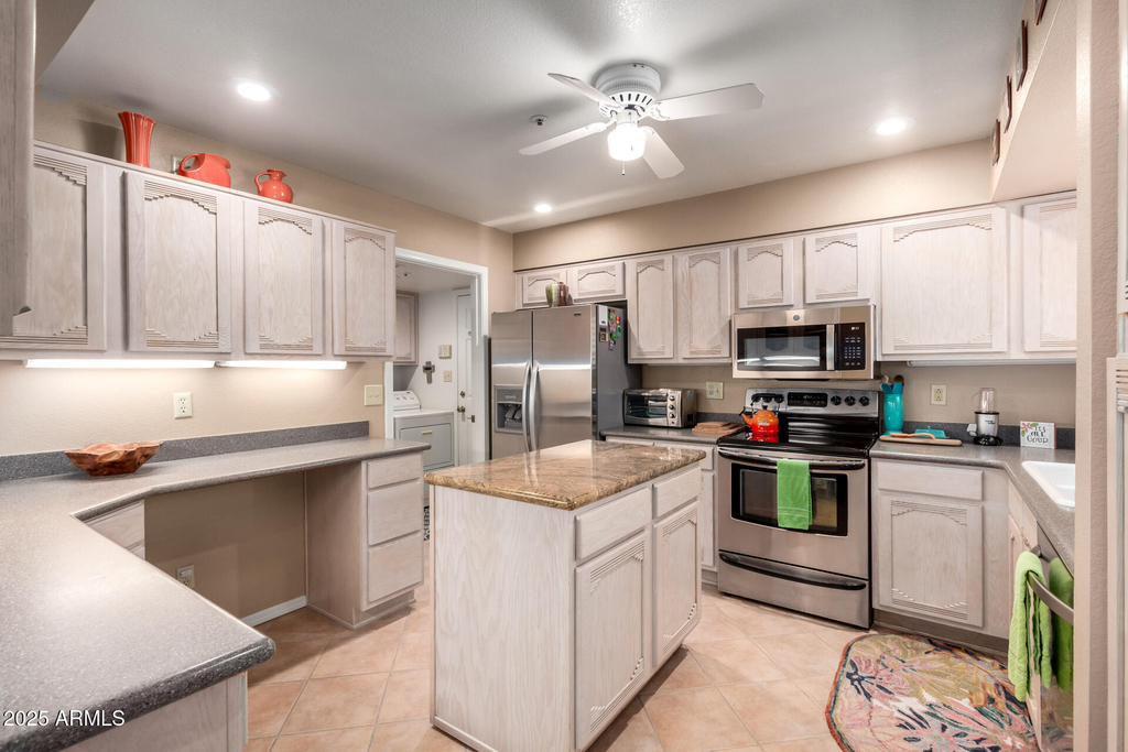 11011 N 92nd Street - Photo 4