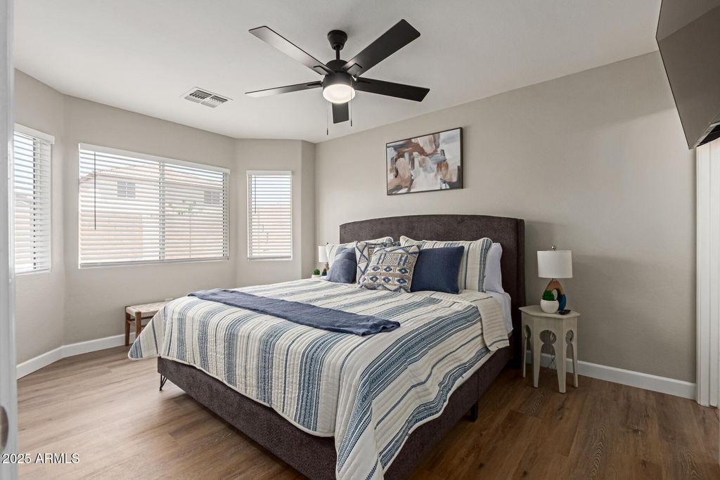 12430 W Willow Avenue - Photo 9