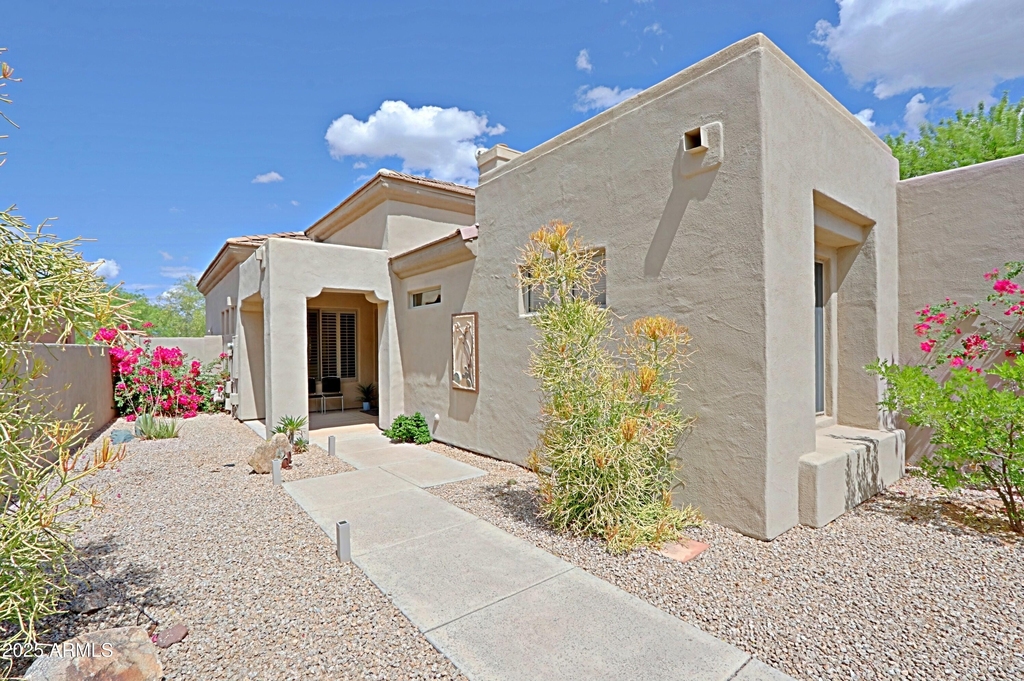 32748 N 69th Street - Photo 1