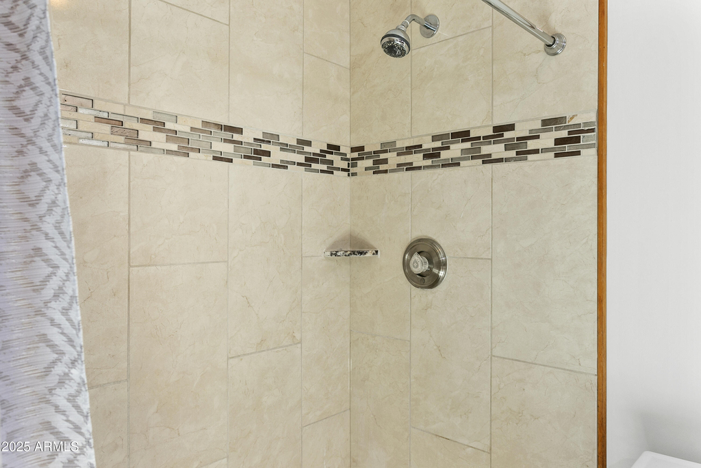2707 E Louise Drive - Photo 15