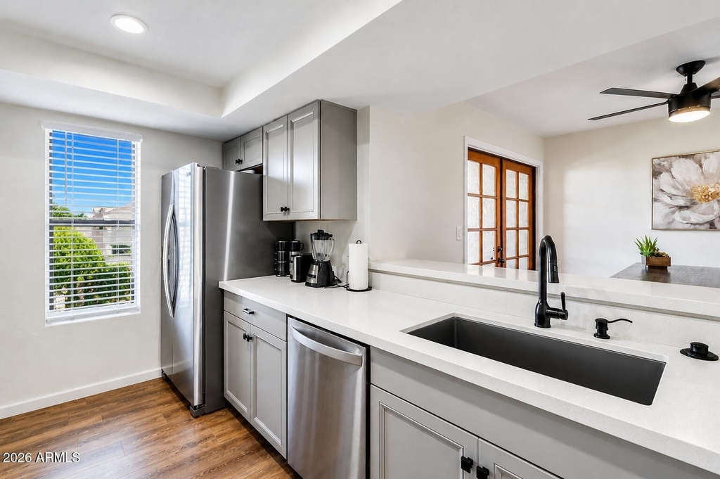 7510 E Thomas Road - Photo 0