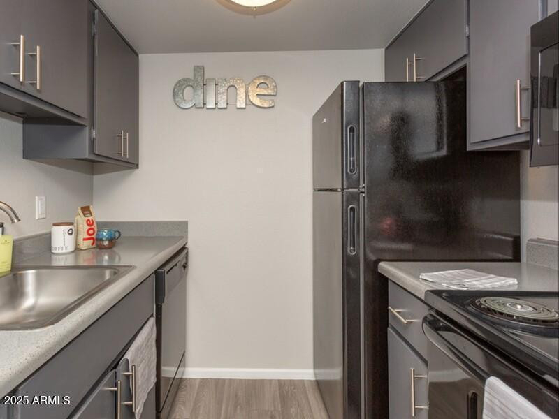 9415 N 99th Avenue - Photo 3