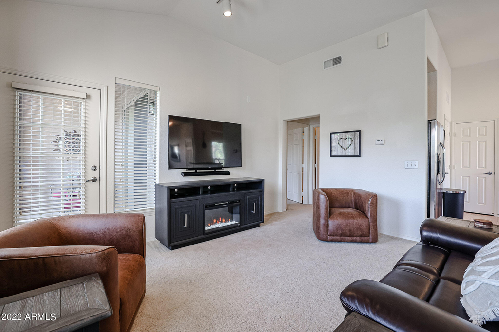 14250 W Wigwam Boulevard - Photo 17