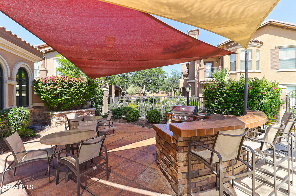 14250 W Wigwam Boulevard - Photo 6
