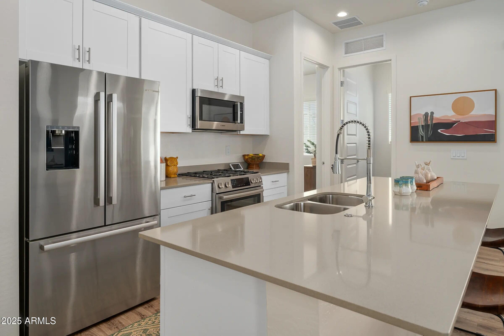 15601 W Cactus Road - Photo 2