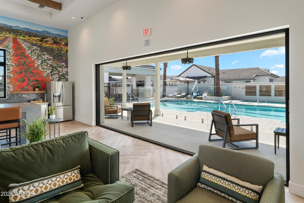 15601 W Cactus Road - Photo 6