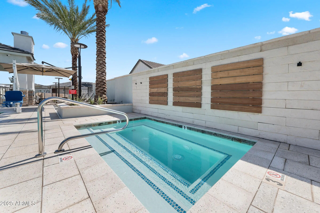 15601 W Cactus Road - Photo 10