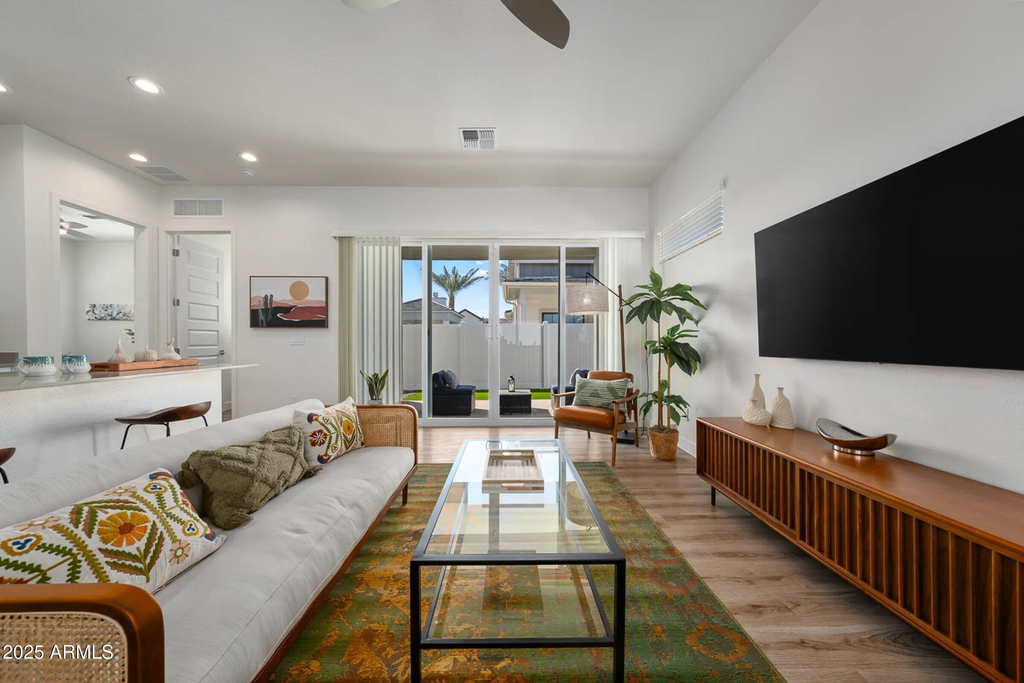 15601 W Cactus Road - Photo 3