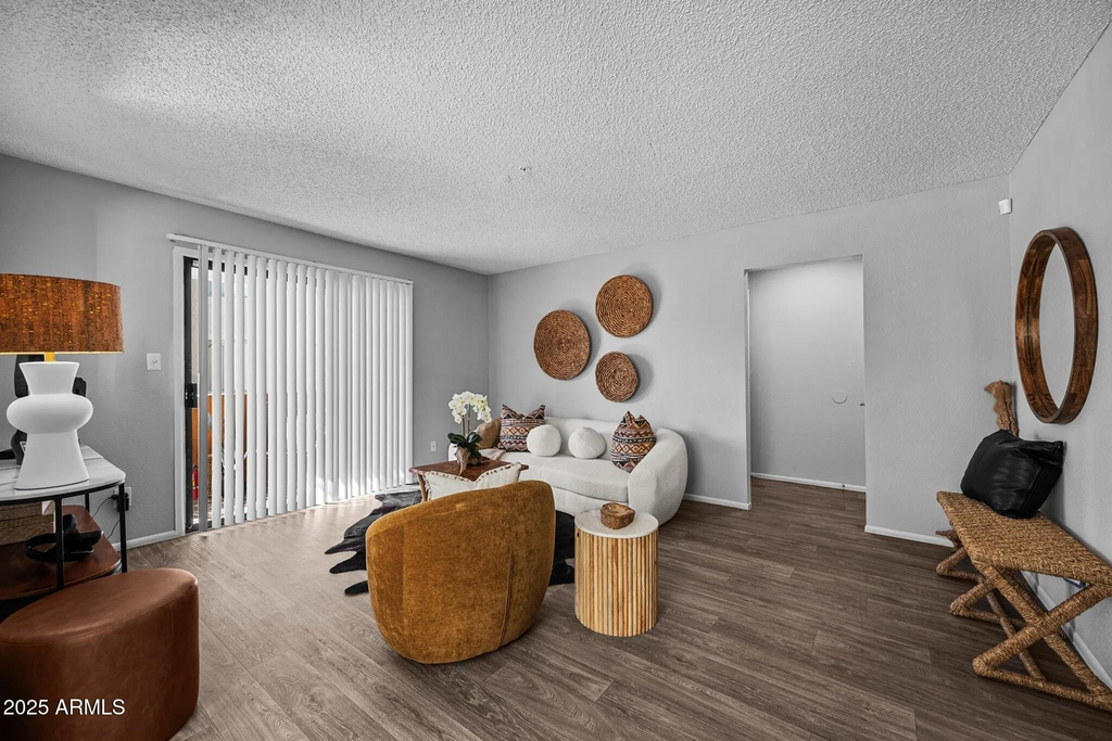 4748 W Sierra Vista Drive - Photo 3