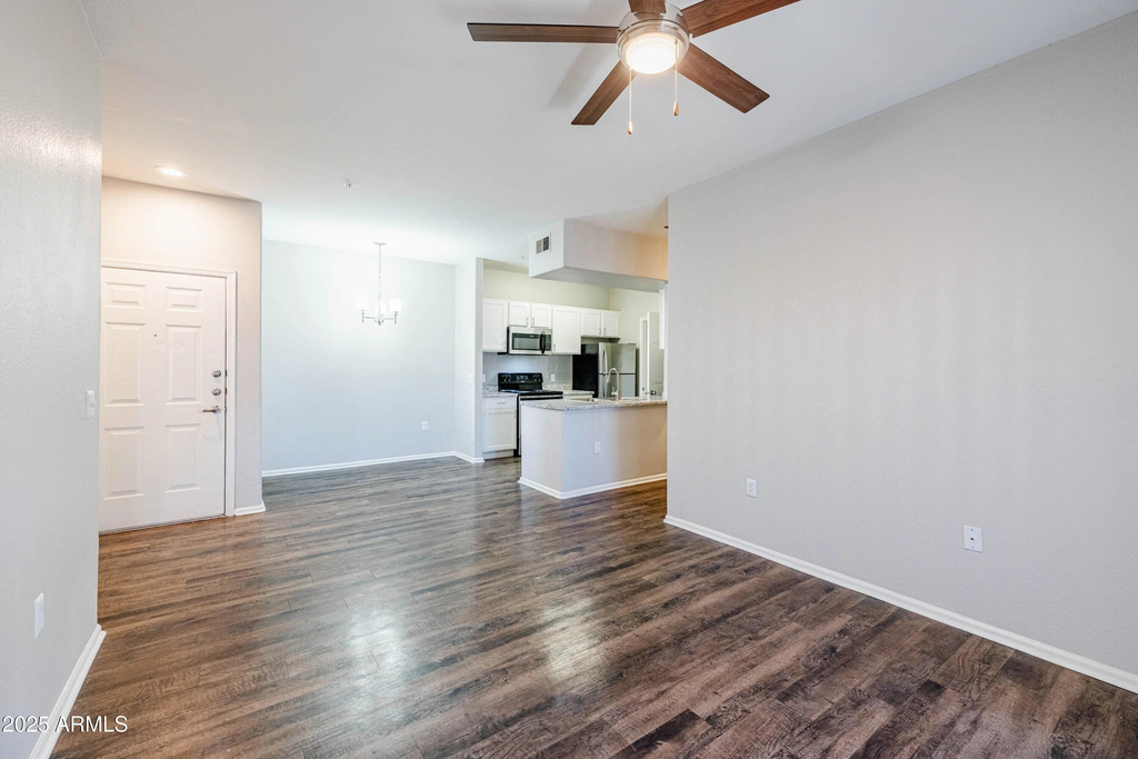 17374 N 89th Avenue - Photo 3