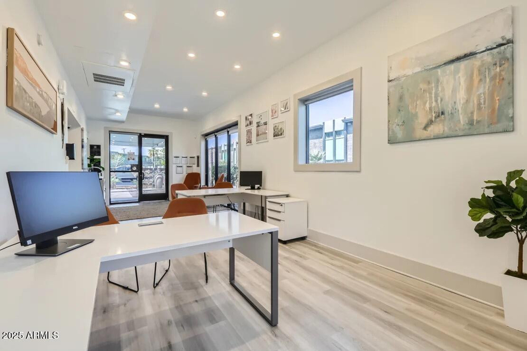 1645 E Thomas Road - Photo 11