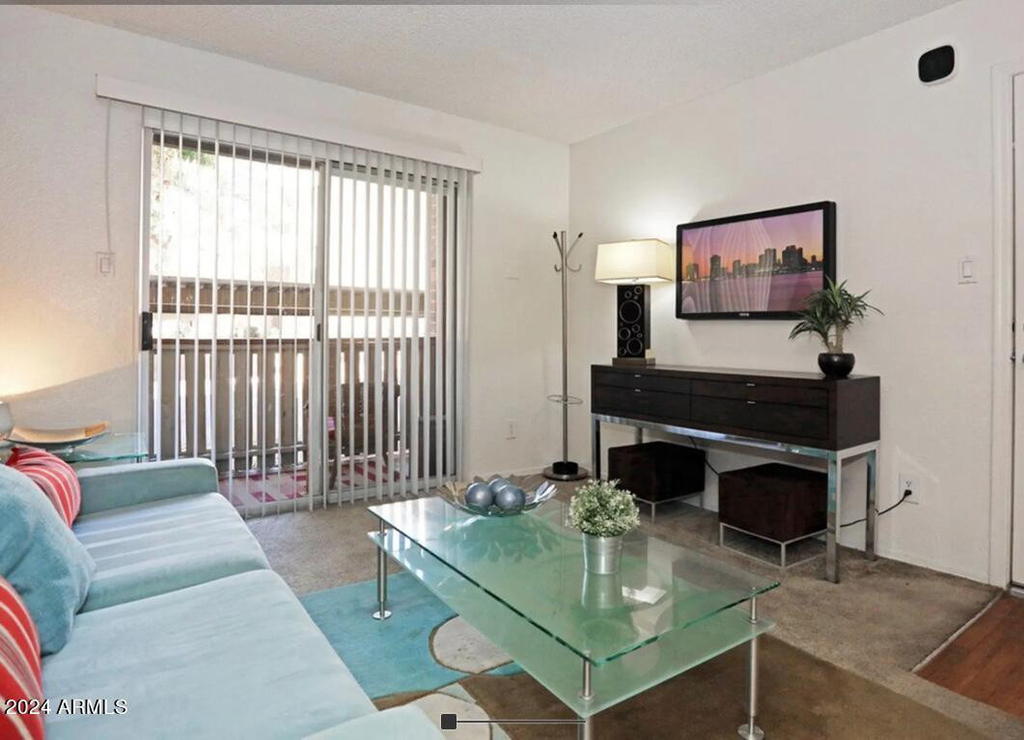 8902 N 19th Avenue - Photo 2