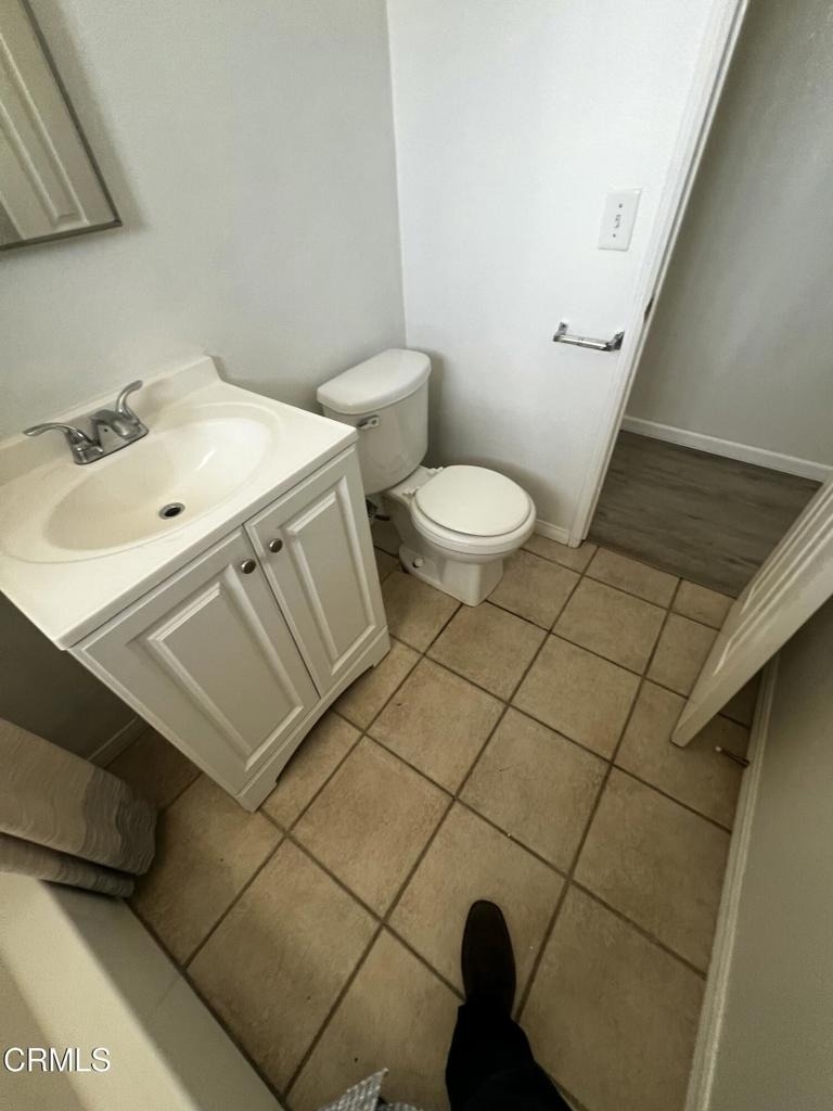 821 E Stroube Street - Photo 3