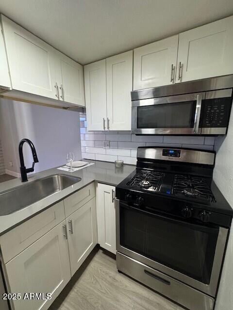 2250 W Glendale Avenue - Photo 1