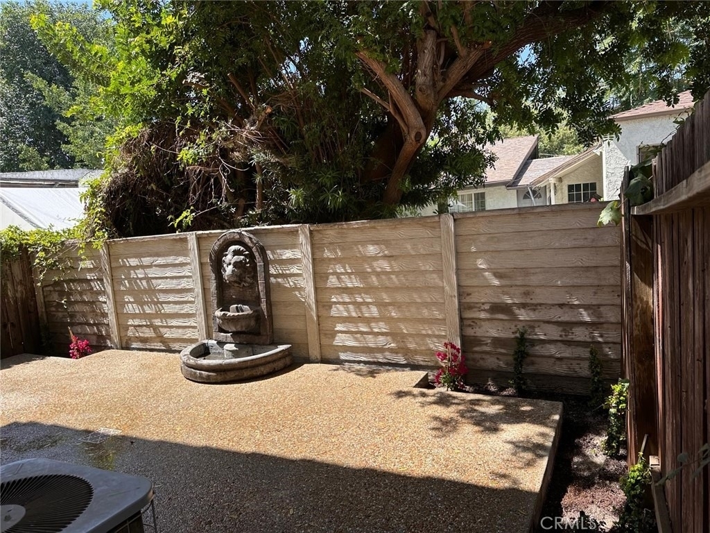 9315 Burnet Avenue - Photo 32