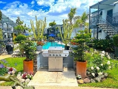 931 W 19th Street - Photo 19